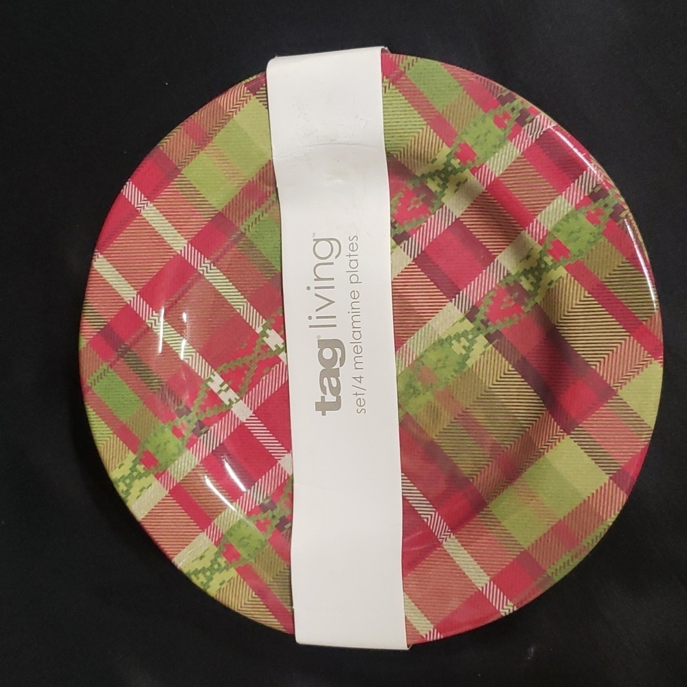 TAG Living Red and Green Plaid 6.5" Melamine Luncheon Plates, Set of 4